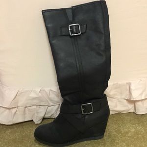 Steve Madden black boots